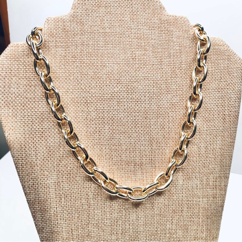 Gold Connection Necklace